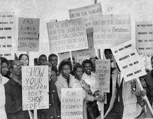 December 1960, people picket in front of local St. Petersburg businesses, in a movement sponsored by the NAACP. Tampa Bay Times.