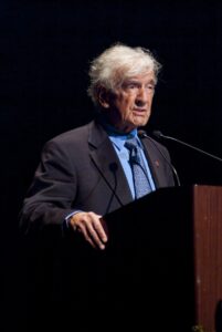 Eli Wiesel at podium